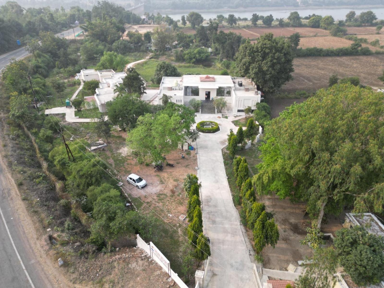 Eriline Resort Rājgarh Екстериор снимка